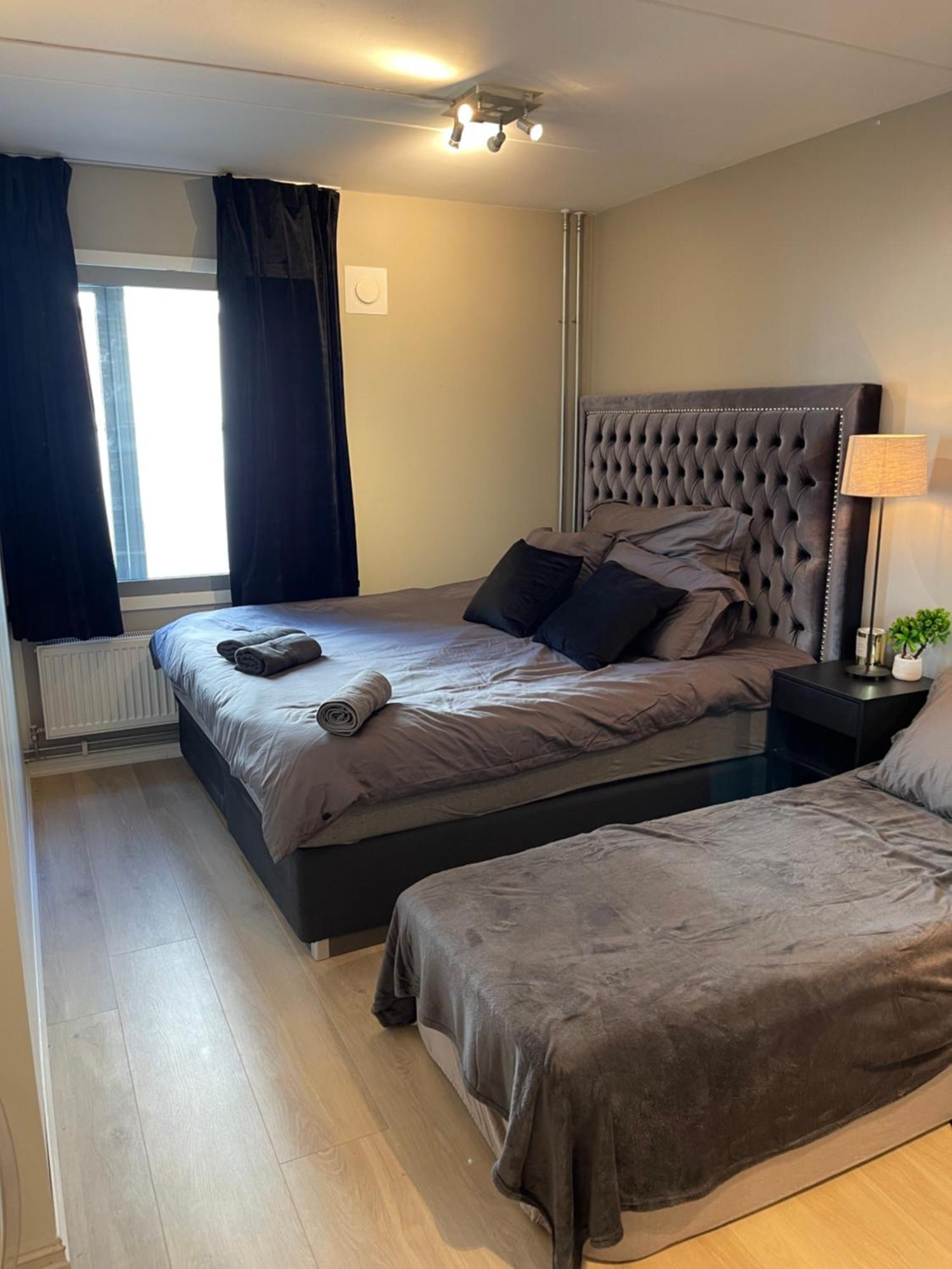 Luxurious Modern Room In Central Oslo - Eur 4K Expensive Bed And 82" Cinematic Tv Exterior foto